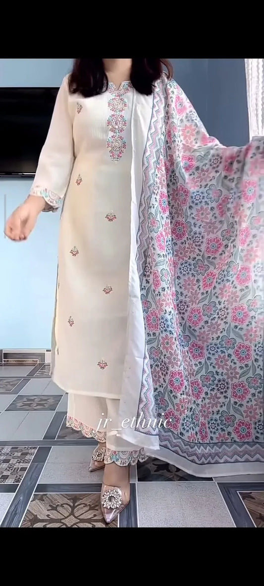 Luxury Chiffon Embroidered 3-Piece Set with Digital Print Orna